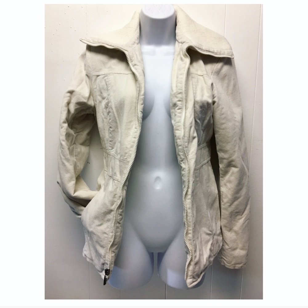 Gloria Vanderbilt | Off-White Winter Jacket Fitted - Picture 6 of 8